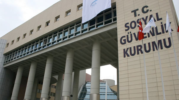 Sosyal Güvenlik Kurumu bürokrasiyi azaltmak için e-faturaya geçiyor