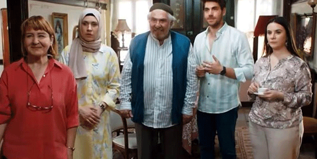 Sosyal medya fenomeni Balkan Ninnisi'ne katıldı