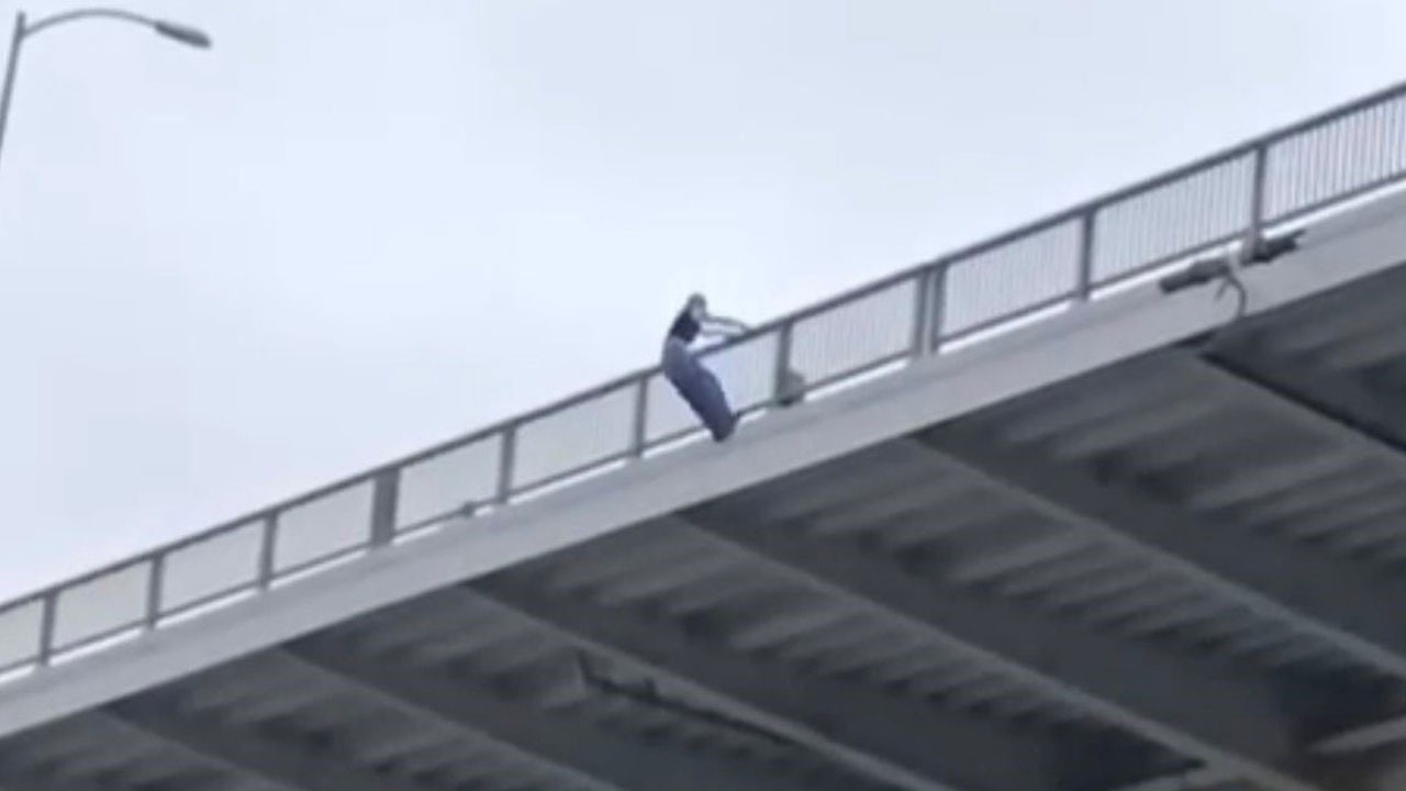 Sosyal medya fenomeniymiş! Osmangazi Köprüsü’nden atladı