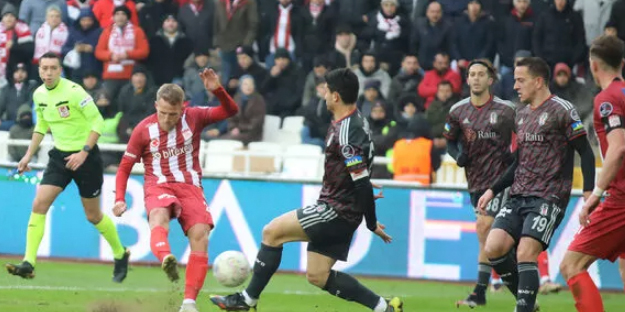 Sosyal medya karıştı, maçın önüne geçen olay!