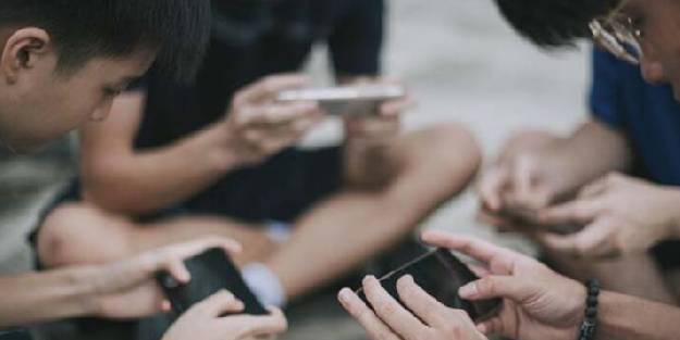 Sosyal medya kullanımı, çocukların meslek seçimini etkiliyor mu?