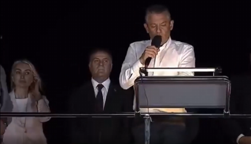 Sosyal medya tartışma konusu oldu! Özgür Özel’den koruma müdürüne fırça