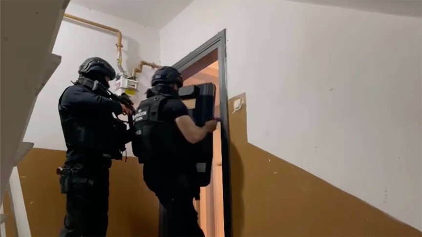 Sosyal medya üzerinden propaganda yapıyorlardı! O DEAŞ’lılar yakalandı