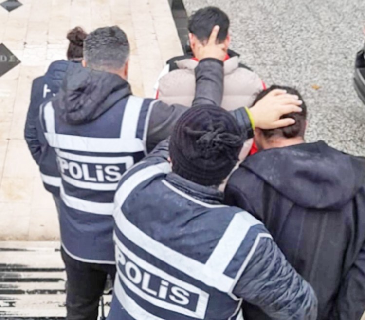 Sosyal medyada kadın profili ile 6 ayda milyonluk vurgun