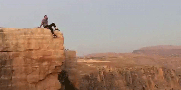 Sosyal medyada paylaşacakları fotoğraf uğruna canlarını hiçe sayıyorlar