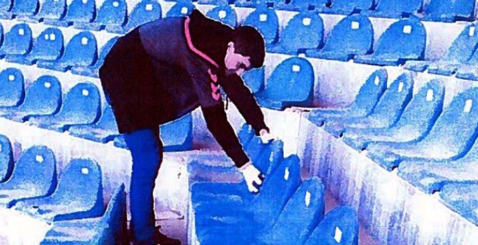 Sosyal medyadan başkana küfretti, koltuk silme cezası aldı