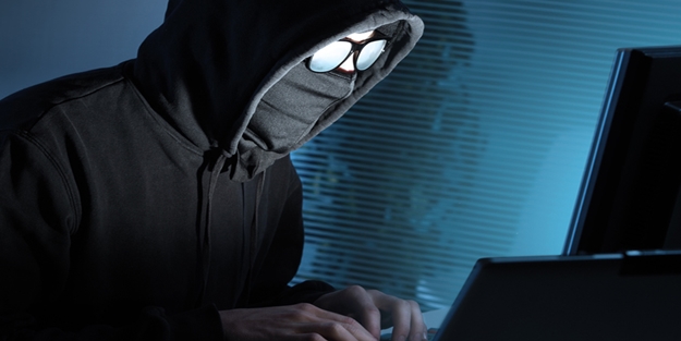 Sosyal medyadan PKK’yı övünce jandarma yurdu bastı