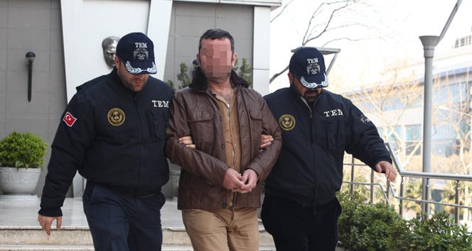 Sosyal medyadan terör propagandası yapan öğretmen serbest