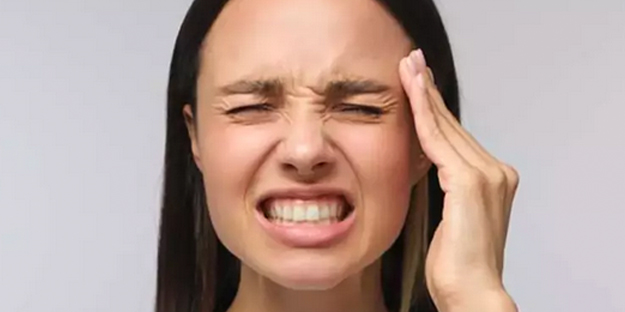 Sosyal medyanın tetiklediği bir hastalık daha! Öğrenince çok şaşıracaksınız! Meğer diş sıkmanın...