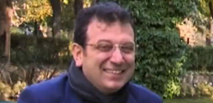 Sosyal medyaya damga vuran İmamoğlu videosu ‘Başkanım çalmayı biliyor musun?’