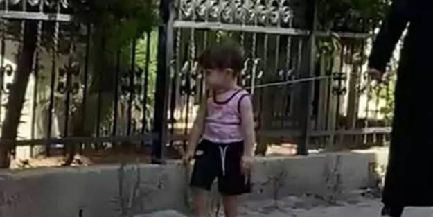 Sosyal medyayı ayağa kaldıran görüntü! Çocuğu ip bağlayıp gezdirdi