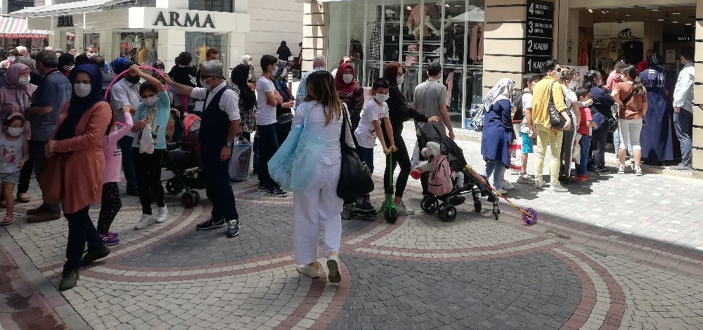 Sosyal mesafesiz alışveriş 