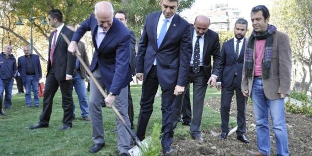 SOSYALİSTLERDEN GEZİ’YE DESTEK