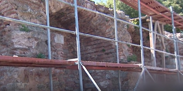 Şovmen Ekrem'in foyası yine ortaya çıktı