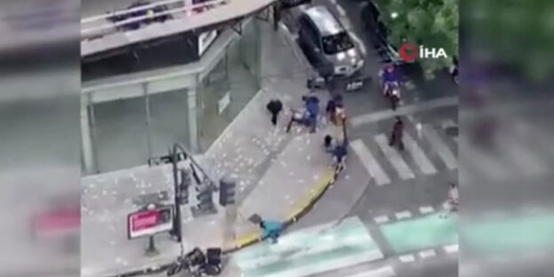 Soygun sırasında bir çanta dolusu para sokağa saçıldı