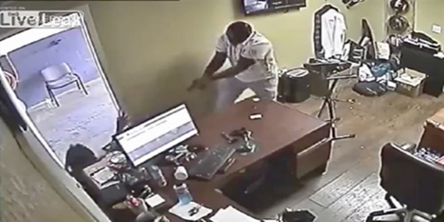 Soyguncular hayrete düştü! - VIDEO