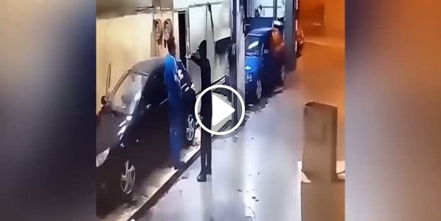 Soyguncuya öyle bir şey yaptı ki!