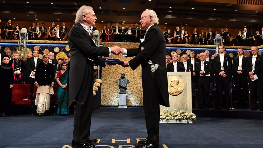 Soykırım inkarcısına Nobel verilmesi Srebrenitsa'nın acılarını tazeledi