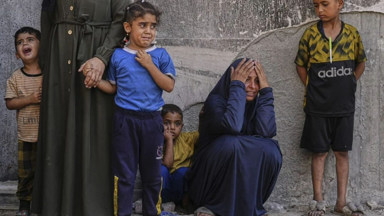 Soykırımcı İsrail gece boyunca Gazze'de katliam yaptı!