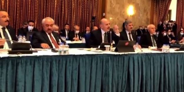 Soylu'dan CHP'li isme çok sert sözler: Şehit veriyoruz sen gevrek gevrek gülüyorsun