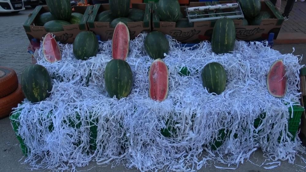 Sözcü ve Cumhuriyet’e müjde! Dilim karpuz geldi başlasın algı