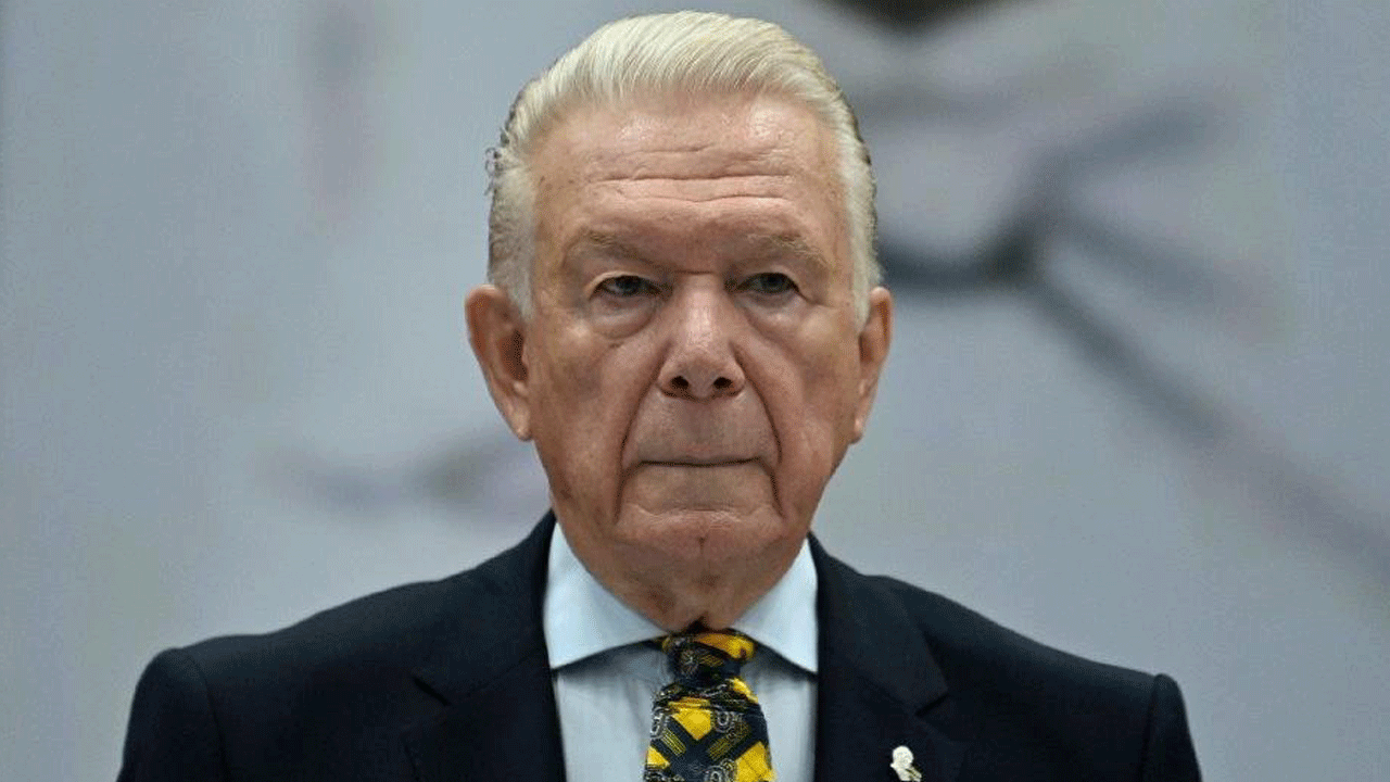 Sözcü’den kovulan Uğur Dündar fena gaza geldi: Çok özel işler yapacağım!