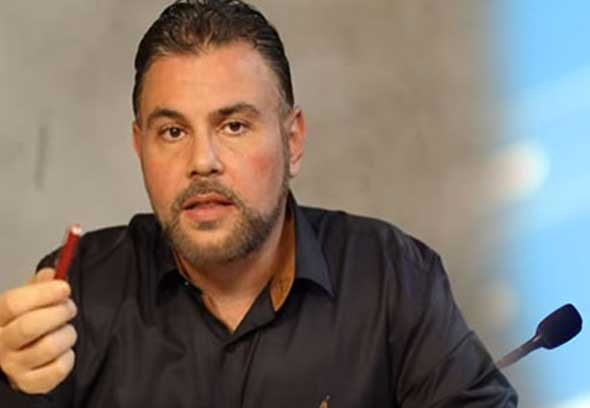 Sözcü'nün soyadını gizleyen yazarı iyice zıvanadan çıktı! Kırmızı görmüş boğa gibi saldırıyor