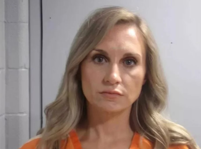 Sözde ahlak timsali reziller! Belediye Başkanı çocuklarla... iğrenç olay!