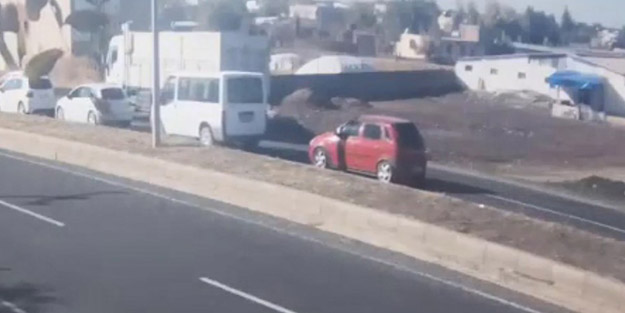 Sözde Amed eyaleti üst düzey sorumlusu Terörist Semra Tuncer ve 4 kişi işte böyle yakalandı