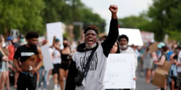 Sözde insan hakları savunucuları ABD’deki ırkçılığa suspus