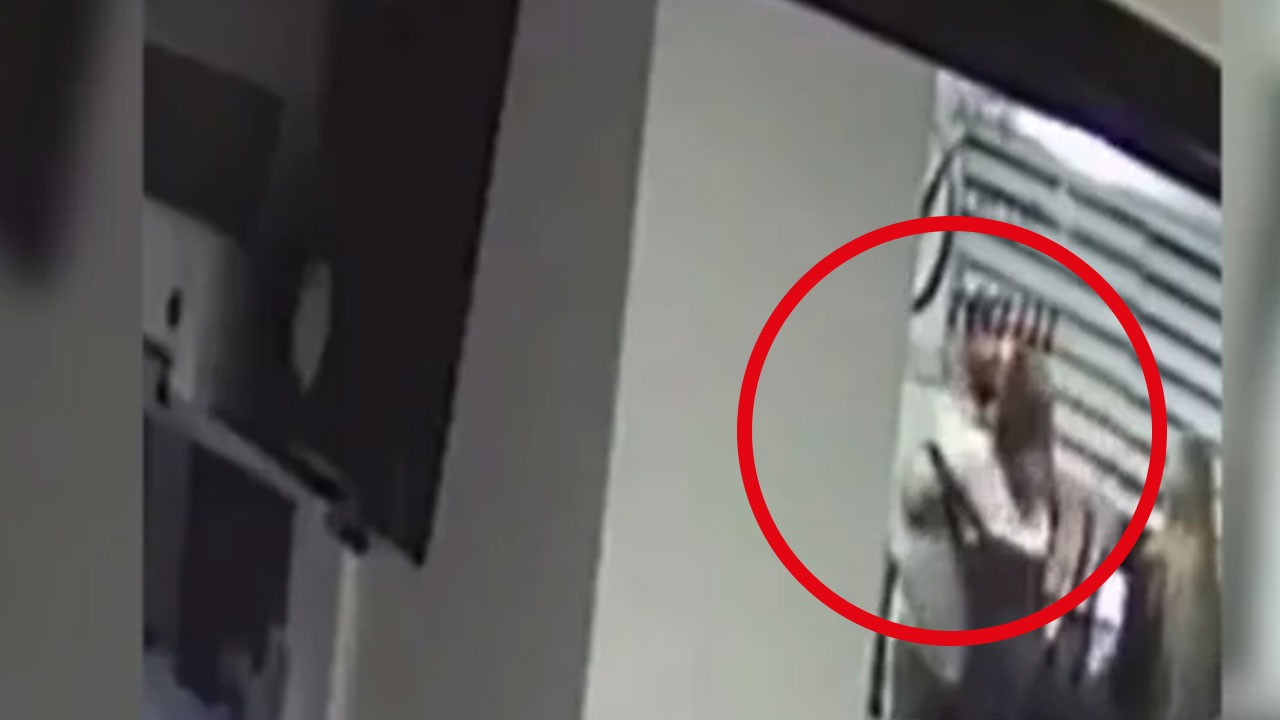 Sözde kadın hakları savunucuları sessiz! CHP’li isim kadını evire çevire dövdü!