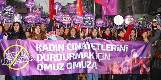 Sözde kadın savunucuları sokaklarda taşkınlık çıkarttı!