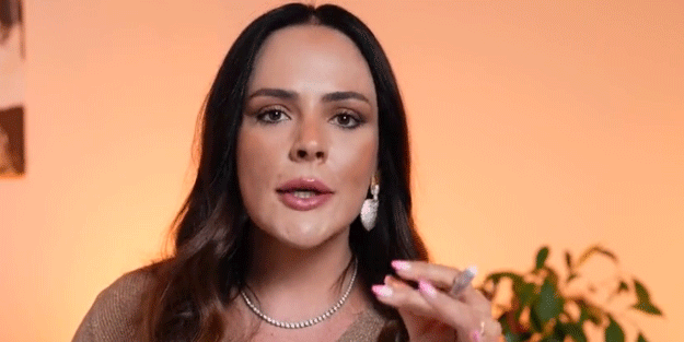 Sözde sanatçıları tokat manyağı yaptı! Buket Aydın açtı ağzını yumdu gözünü