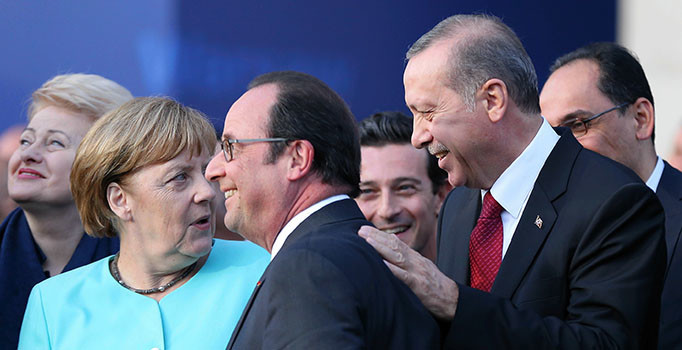 Sözde soykırım kararı sonrası Erdoğan ve Merkel'den ilk temas