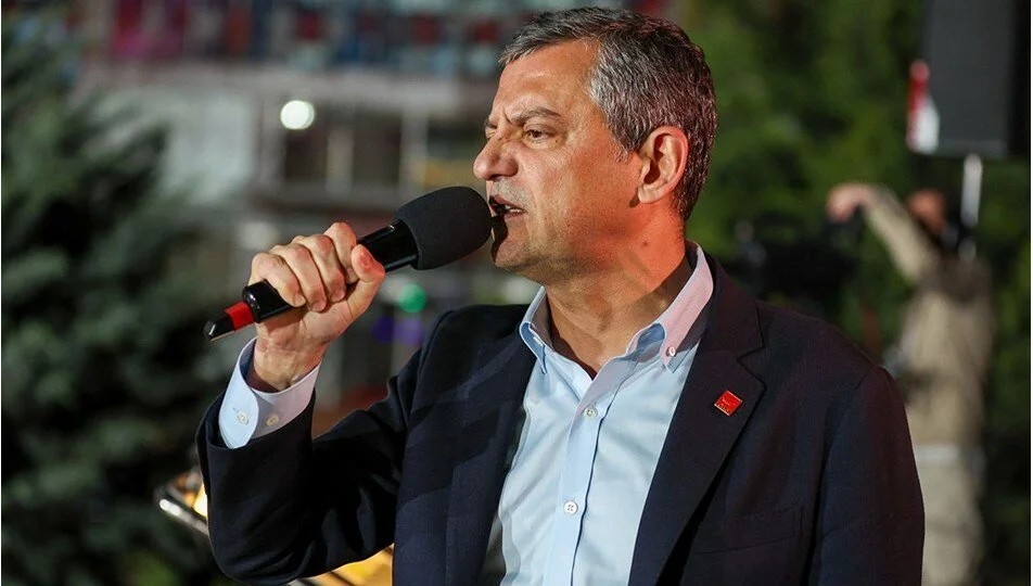 Sözkonusu içkiyse CHP’de bütün kapılar açılıyor