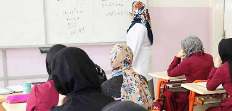 Sözleşmeli öğretmenlik yapan eşlerin yer değiştirme başvuruları 3 Eylül'de başlıyor