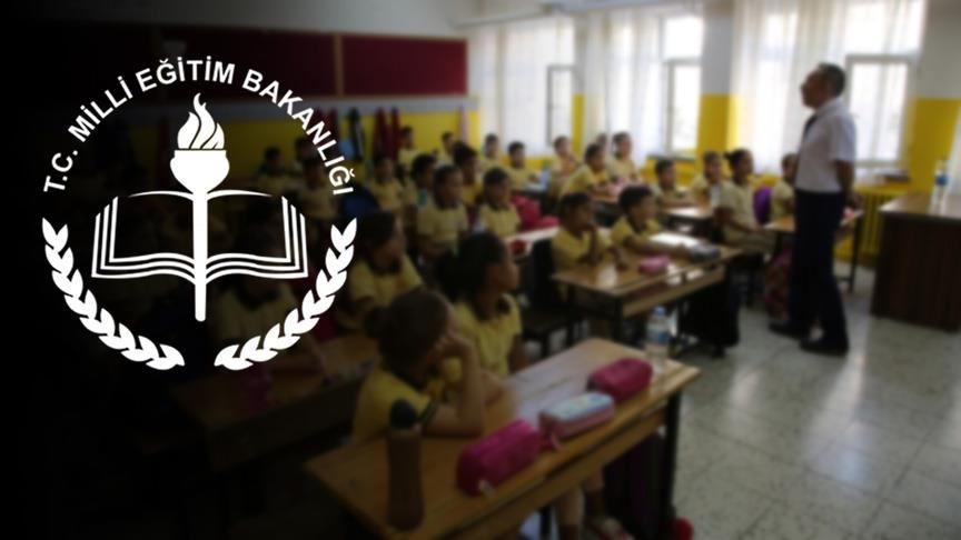 Sözleşmeli öğretmenlik yapan eşlerin yer değiştirme başvuruları 3 Eylül'de başlıyor