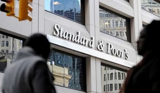 S&P, Güney Kıbrıs Rum Kesimi'nin notunu arttırdı
