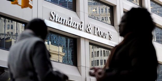 S&P, İngiltere'den sonra AB'yi de çarptı