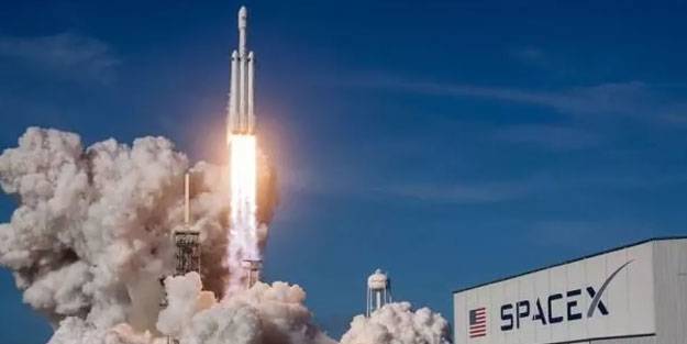 SpaceX 49 uyduyu birden gönderdi