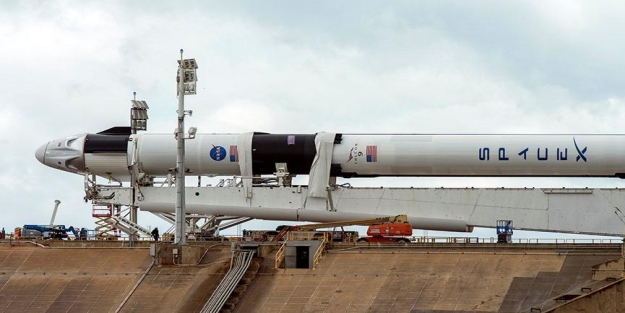 SpaceX nedir? SpaceX'in Crew Dragon kapsülünde kaç kişi var?