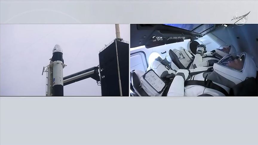 SpaceX'in ilk insanlı uzay mekiği denemesi hava koşulları nedeniyle ertelendi