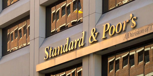 S&P'den İngiltere'ye kredi notu uyarısı: Anlaşmasız ayrılırsanız...