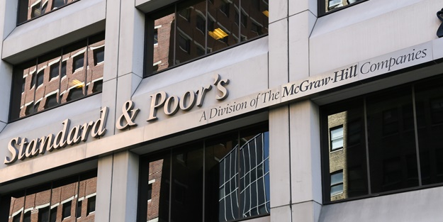 S&P'den yüksek faiz uyarısı: Daha da zorlayabilir