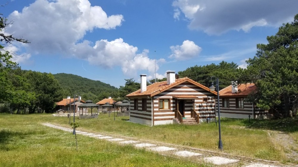 Spil Dağı Milli Parkı ziyaretçilerini bekliyor 