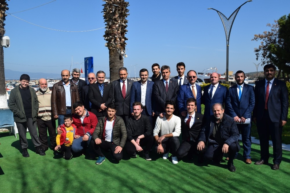 SP’li adaylar Aliağa’da kahvaltıda buluştu 