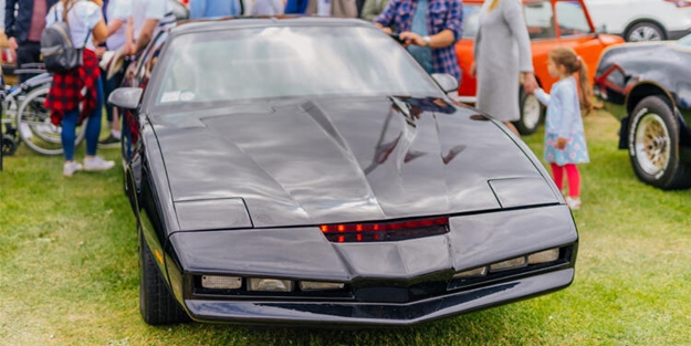 Spor otomobil de var otobüs de! Çok ucuza satılıyorlar