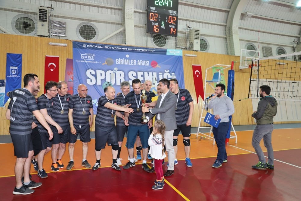 Spor şenliğinde şampiyonlar belli oluyor 