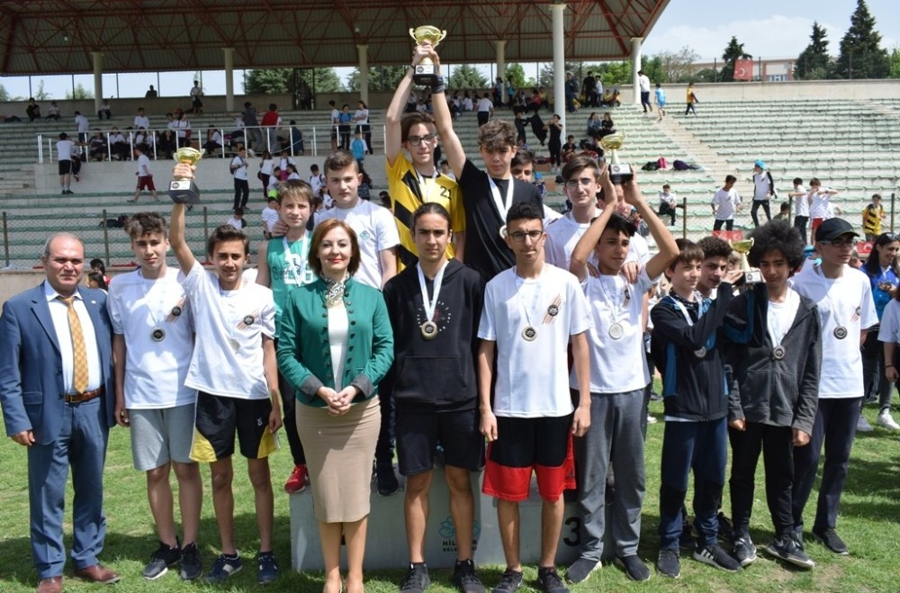 Spor Şenlikleri’nde atletizm coşkusu 