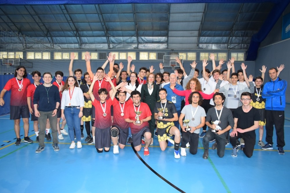 Spor Şenlikleri’nde voleybola büyük ilgi 
